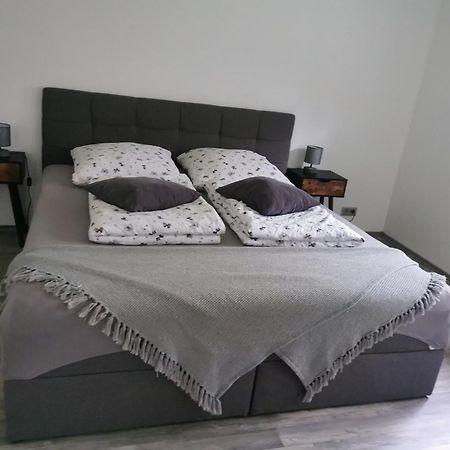 ואלדברול Ferienwohnung Waldbroel מראה חיצוני תמונה